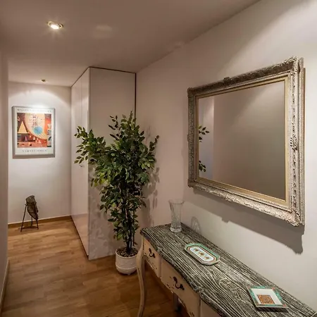 Atico Con Gran Terraza En El Corazon De Girona Apartment Exterior photo